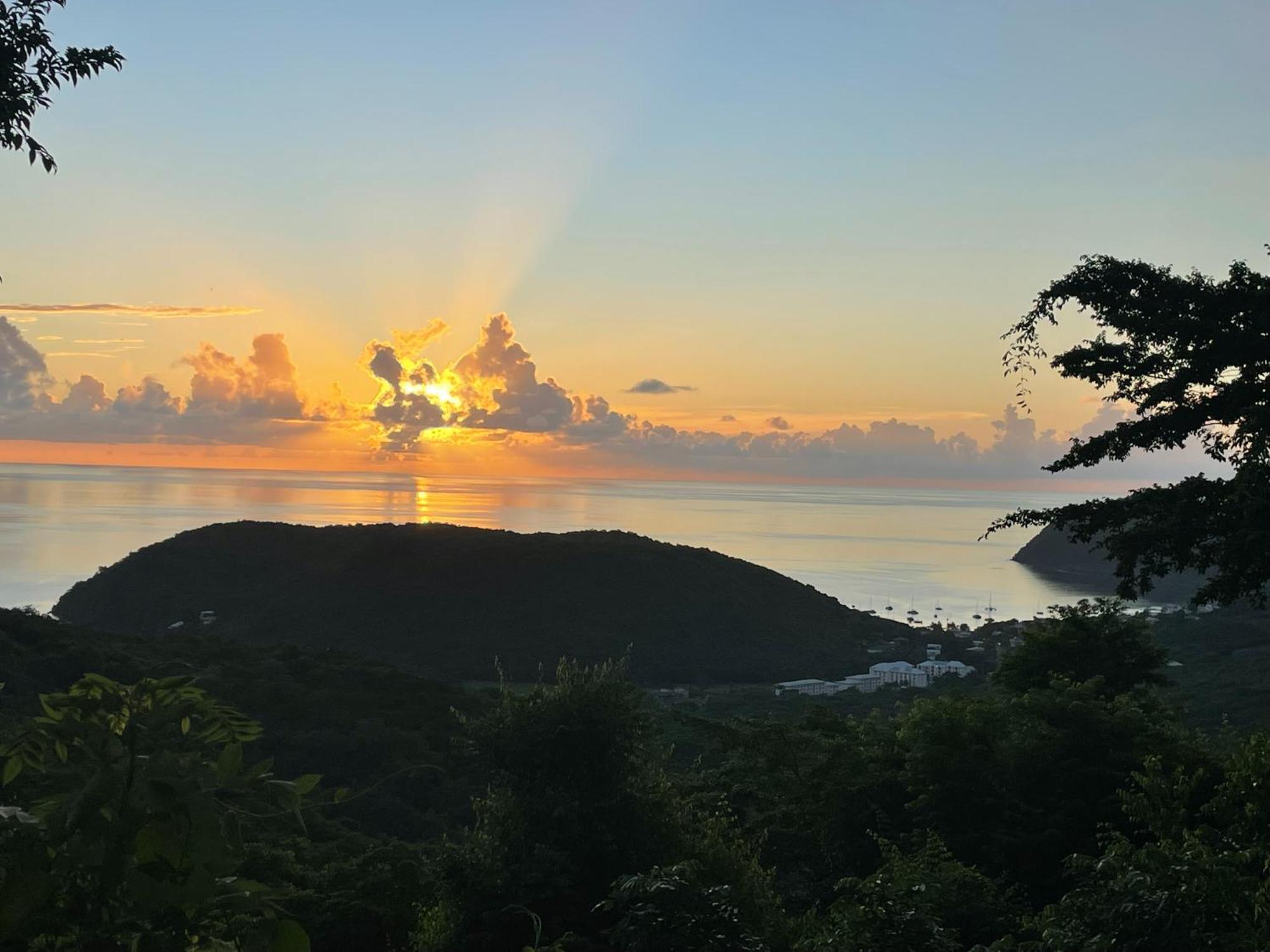 Bungalow "Doussin' Kreyol", Au Calme A 150M De La Plage Grande Anse Kültér fotó